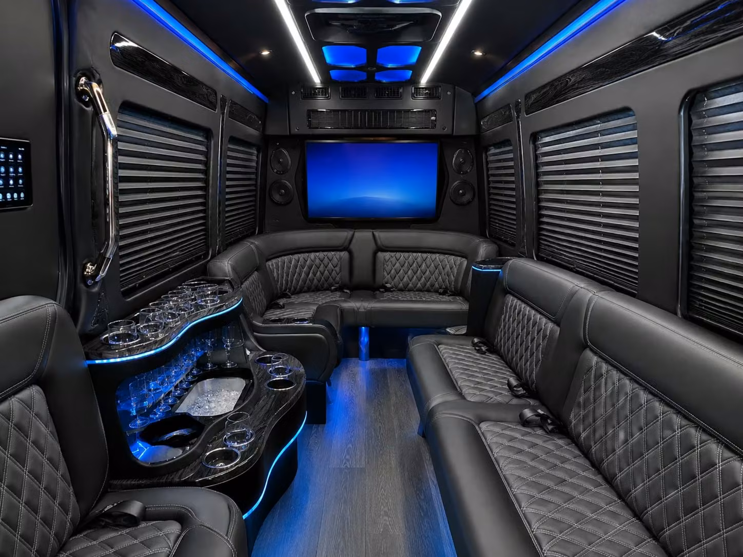 school field trip bus rentals and student group transportation in buffalo